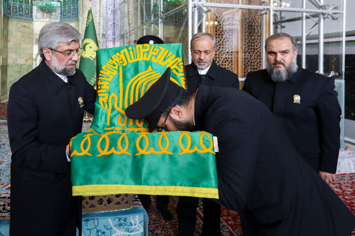 آئین اذن اعزام کاروان های زیر سایه خورشید در حرم مطهر رضوی