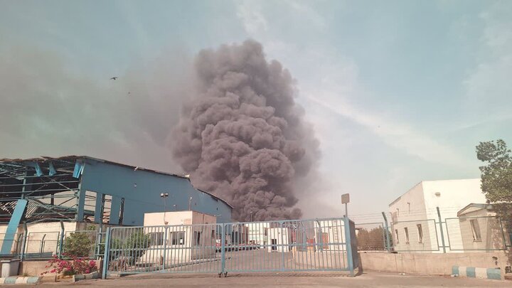 تعداد متوفیان حادثه بندر شهید رجایی به ۲۵ تن رسید/ هویت ۱۰ تن از متوفیان شناسایی شد