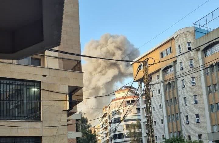 ویدیو | لحظه انفجار ساختمانی در ضاحیه بیروت بر اثر حمله رژیم صهیونیستی