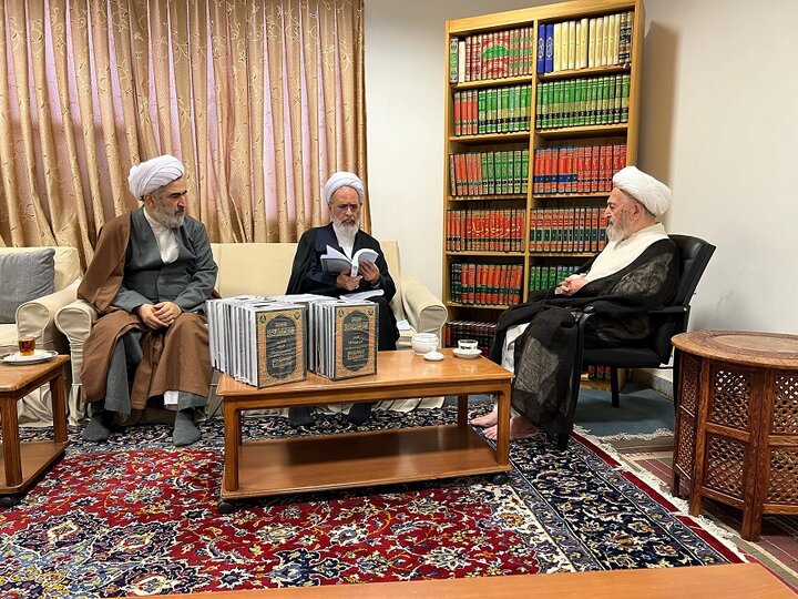دیدار آیت الله اعرافی با آیت الله سبحانی
