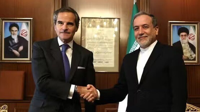 イラン外相とIAEA事務局長が電話会談：IAEAがイランの核外交を支援