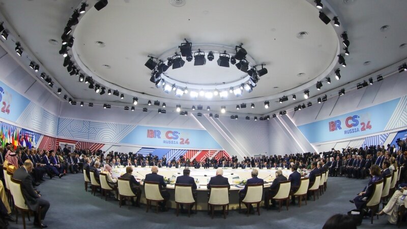 БРИКС стремится к более справедливой архитектуре международных отношений