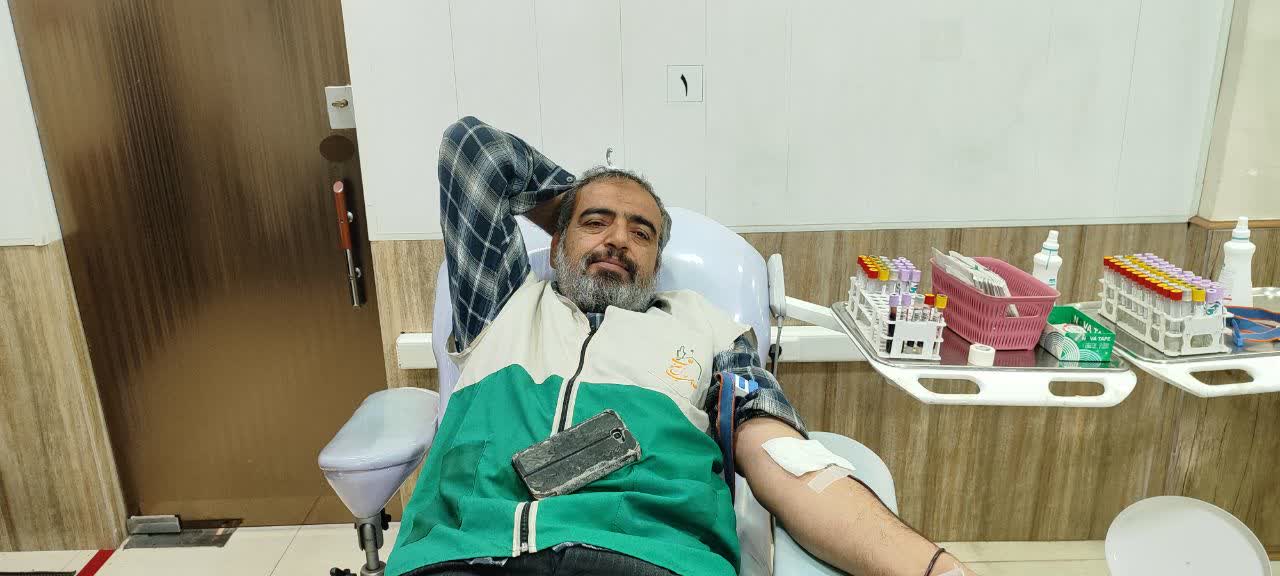 آغاز دهه کرامت با نذر خون خادمیاران رضوی گیلان برای حادثهدیدگان بندرعباس