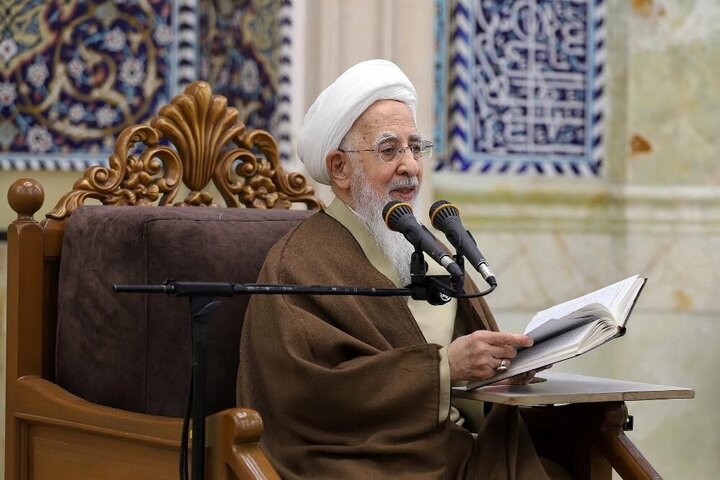 آیت الله جوادی آملی: بارگاه حضرت معصومه‌(س) مظهر رحمت و برکت است