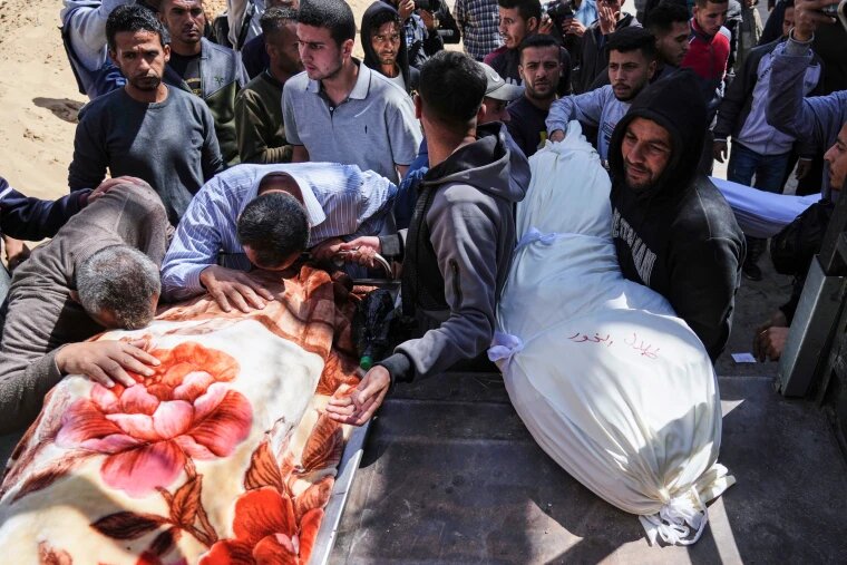 Israeli Strikes in Gaza kill 51 in 24 hours, death toll tops 52,000