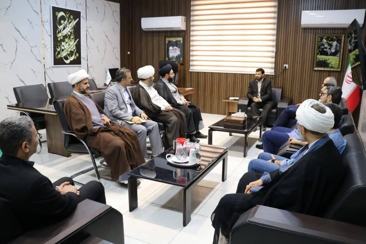 توسيع التعاون الثقافي بين العتبة الرضوية المقدسة ومحافظة خوزستان وتوسیع الأنشطة الدولية لحرم الإمام الرضا (ع)