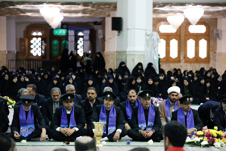 مراسم قراءة الخطبة مِن قِبَل خُدام العتبات المقدسة في إيران الإسلامية