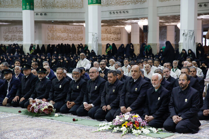 مراسم قراءة الخطبة مِن قِبَل خُدام العتبات المقدسة في إيران الإسلامية