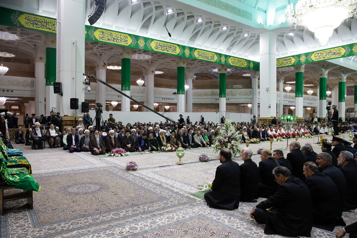 مراسم قراءة الخطبة مِن قِبَل خُدام العتبات المقدسة في إيران الإسلامية