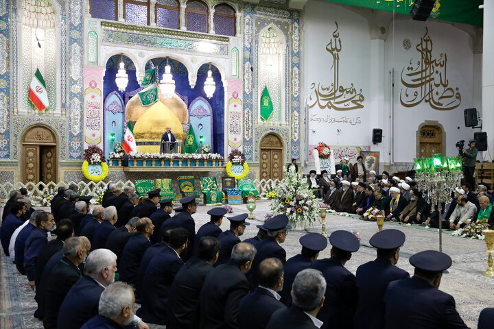 مراسم قراءة الخطبة مِن قِبَل خُدام العتبات المقدسة في إيران الإسلامية