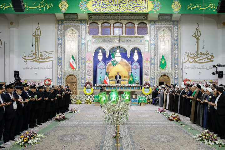 مراسم قراءة الخطبة مِن قِبَل خُدام العتبات المقدسة في إيران الإسلامية
