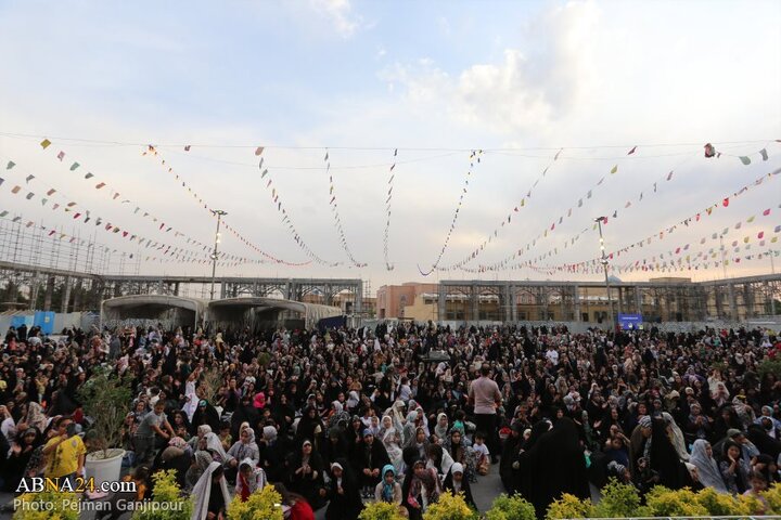 جشن روز دختر در حرم زینبیه اصفهان