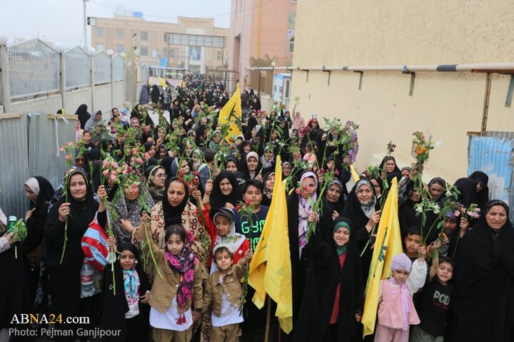 جشن روز دختر در حرم زینبیه اصفهان