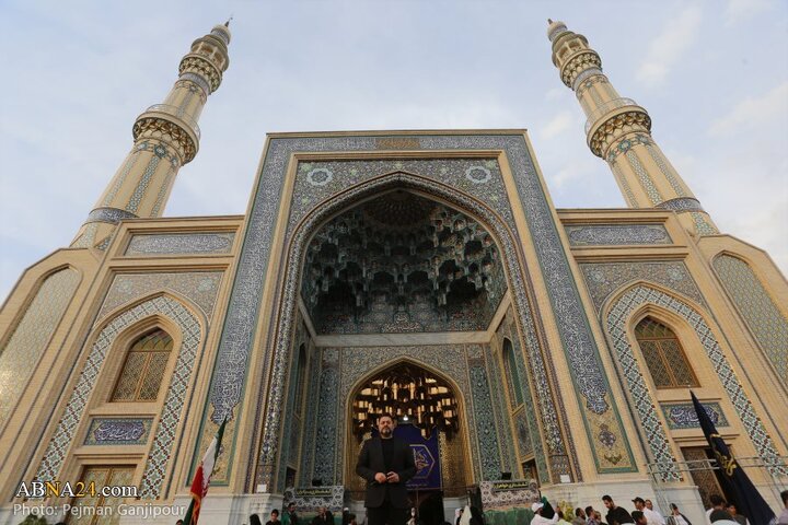 جشن روز دختر در حرم زینبیه اصفهان