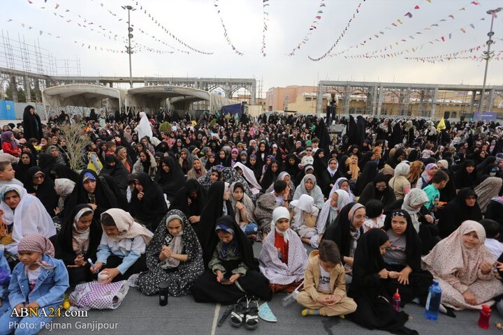 جشن روز دختر در حرم زینبیه اصفهان