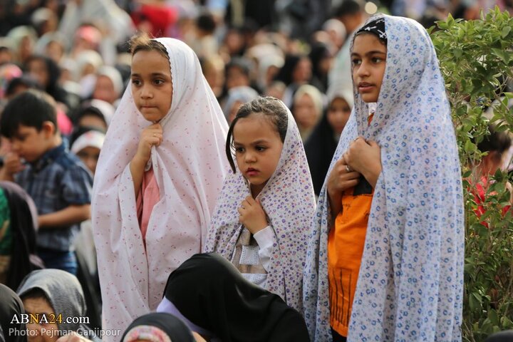 جشن روز دختر در حرم زینبیه اصفهان