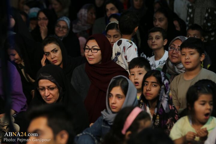 ویژه برنامه «قرار عاشقی با امام هشتم» در اصفهان
