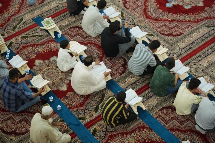 إقامة محفل قرآني بذكرى ولادة السيدة فاطمة المعصومة (عليها السلام) في مرقد أبي الفضل العباس (ع)