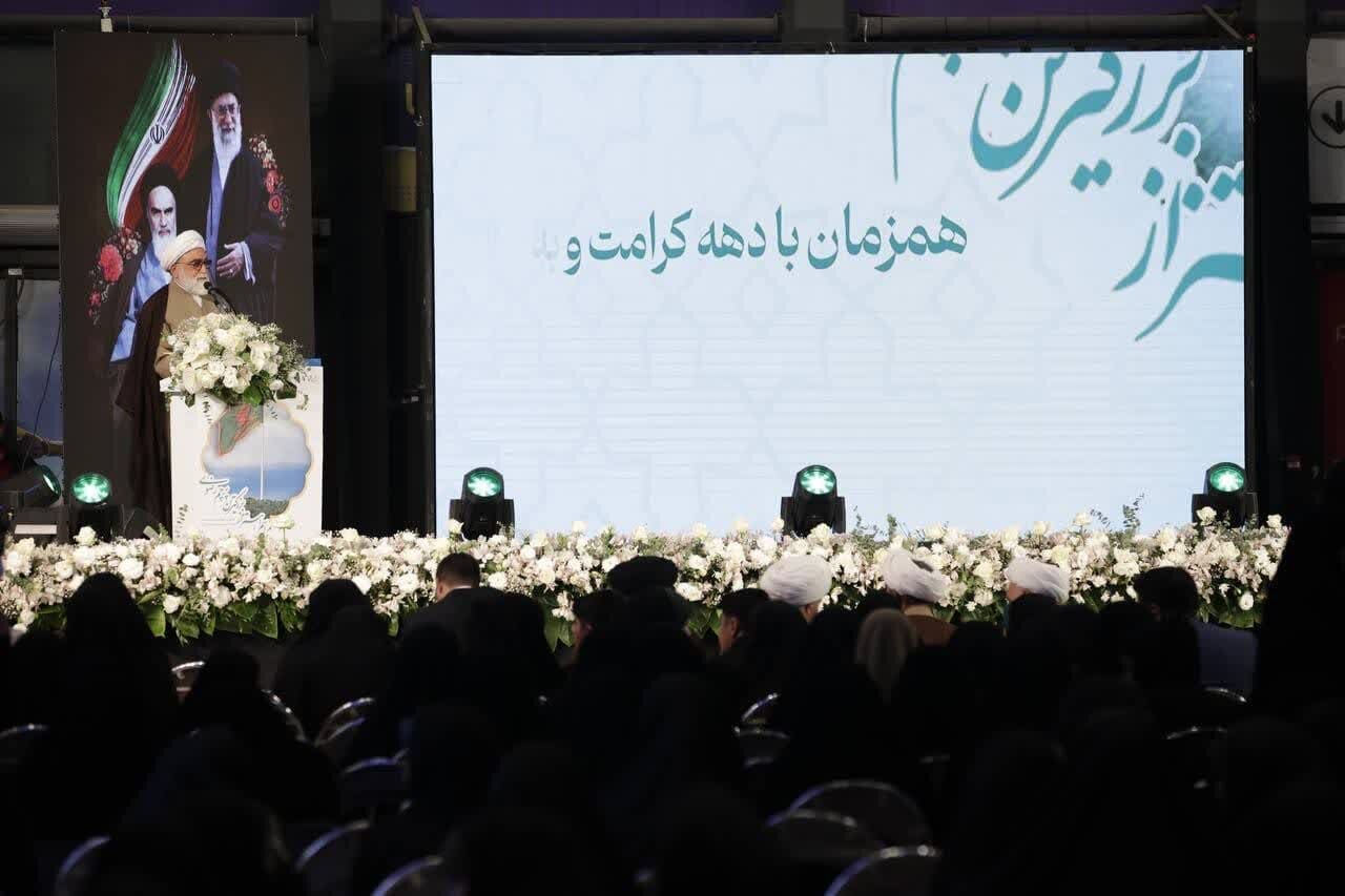 متولي العتبة الرضوية المقدسة: الكرامة؛ أساس سیرة الرسول (ص) والإمام الرضا (ع) في بناء المجتمع الإسلامي