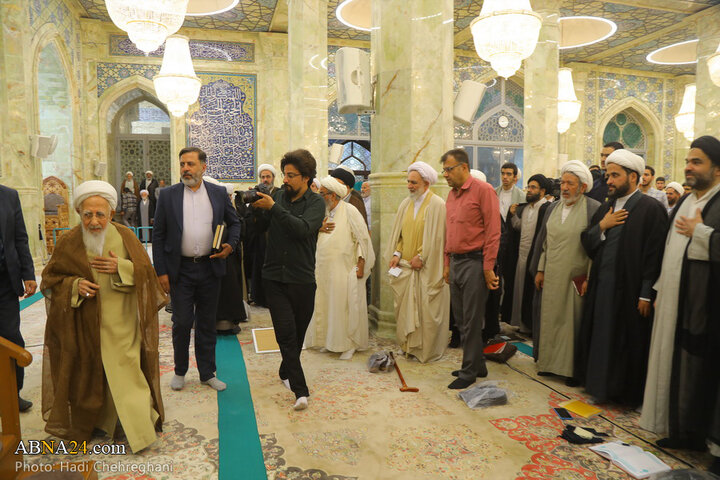 مراسم بزرگداشت مقام معلم و تقدیر از آیت‌الله جوادی آملی