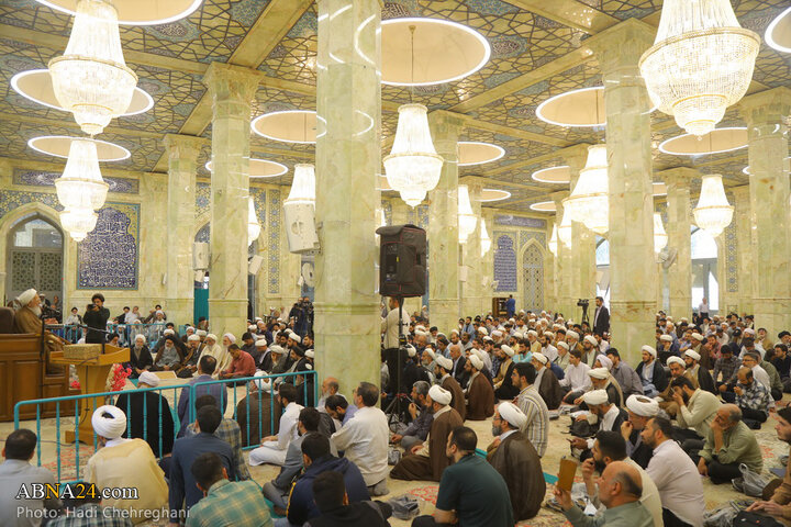 مراسم بزرگداشت مقام معلم و تقدیر از آیت‌الله جوادی آملی