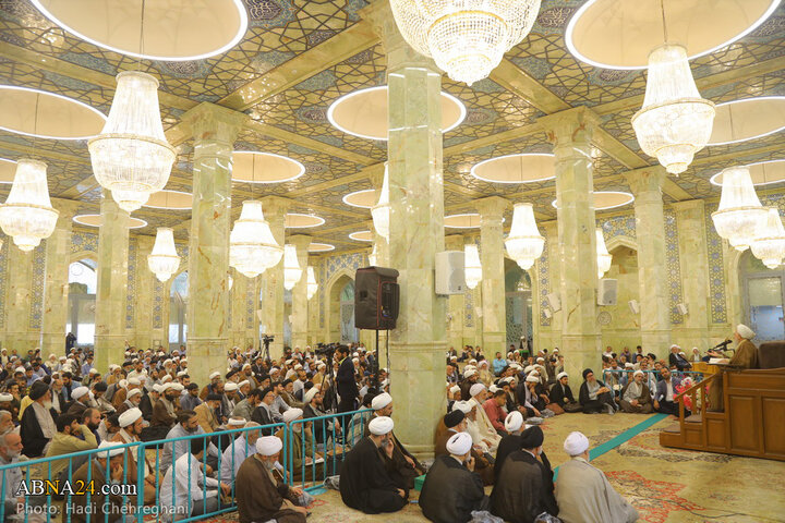 مراسم بزرگداشت مقام معلم و تقدیر از آیت‌الله جوادی آملی