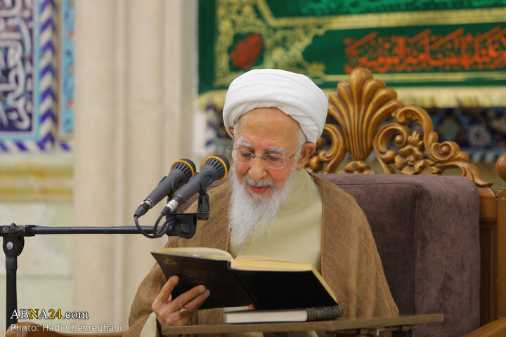 مراسم بزرگداشت مقام معلم و تقدیر از آیت‌الله جوادی آملی