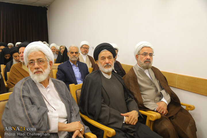 آیین رونمایی درگاه فقه معاصر