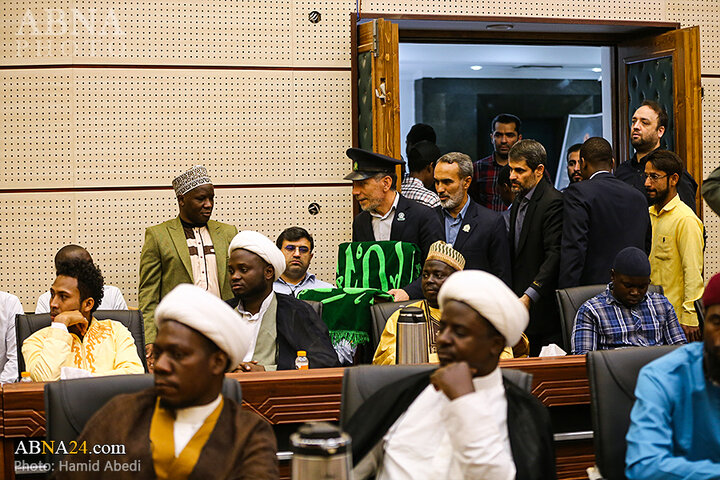 حاشیه ها