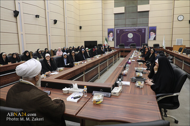 دیدار جمعی از دانشجویان دانشگاه گیلان با آیت‌الله رمضانی