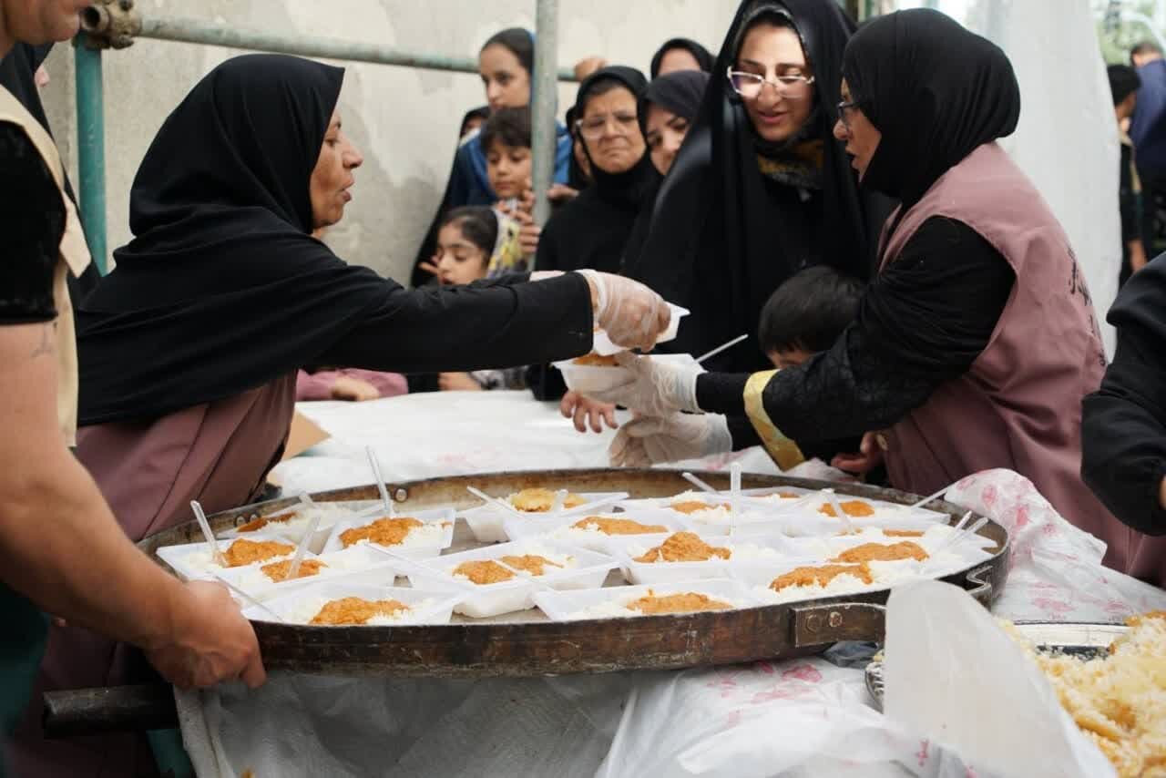 إقامة موكب خدمة تعبئة العتبة الرضوية المقدسة في بندر عباس