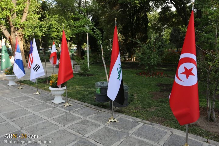 کاشت درخت صلح در اصفهان