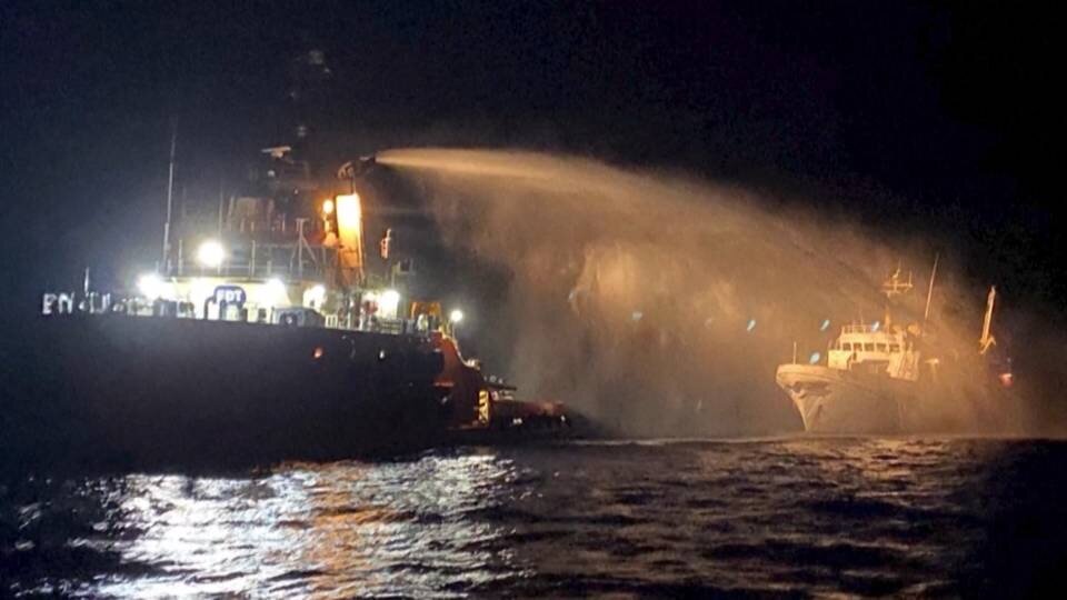 غزہ میں امداد پہچانے والے فریڈم فلوٹیلا کی کشتی پر اسرائیلی ڈرون حملہ + ویڈیو+ تصاویر