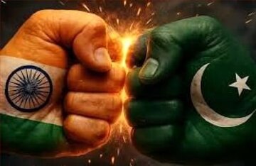 Hindistan hava məkanını Pakistan təyyarələri üçün bağlayır