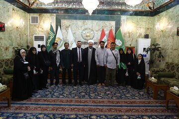 شیعیان تایلندی از حرم امام حسین (ع) دیدن کردند/ شمار پیروان اهل‌بیت(ع) در تایلند به ۷۵ هزار نفر می‌رسد