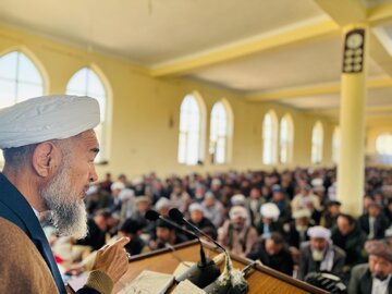 امام جمعه بامیان: آثار جهاد افغانستان قربانی هواهای نفسانی برخی رهبران جهادی شد