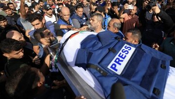 ガザでジャーナリスト211人が殺害