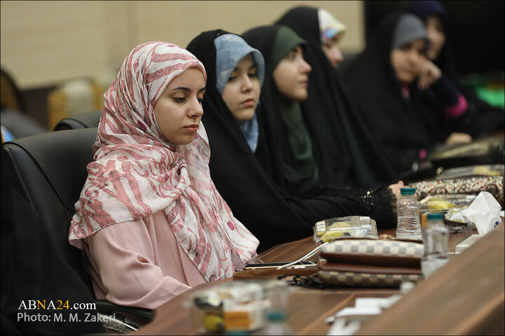 Photos: Group of students from University of Gilan Province with Ayatollah Ramazani