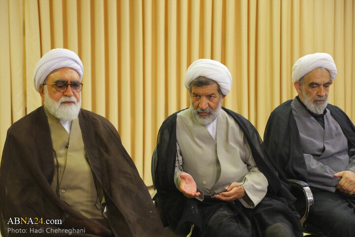 Photos: Custodian of Imam Reza Holy Shrine meets with Ayatollah Javadi Amoli