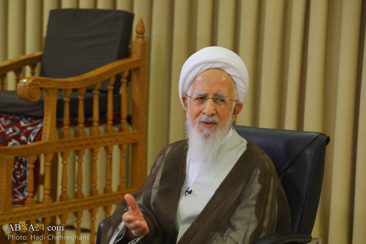 Photos: Custodian of Imam Reza Holy Shrine meets with Ayatollah Javadi Amoli
