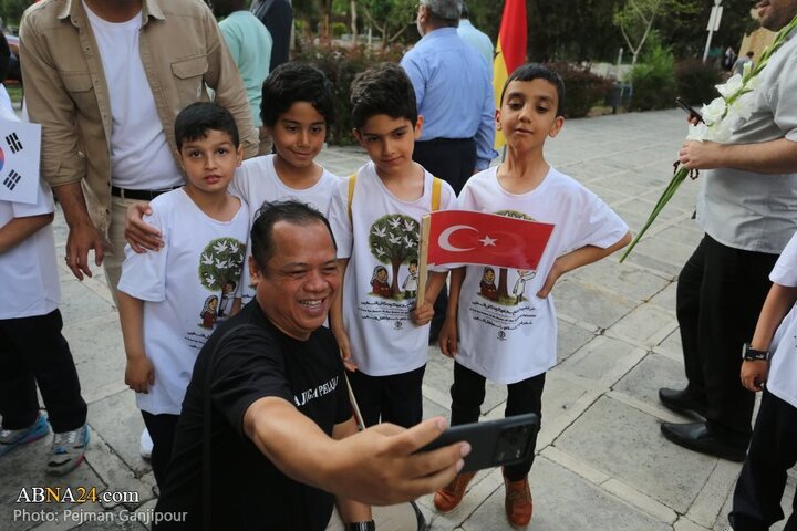 Photos: Peace tree planted by guests of third international Iran-Africa summit in Isfahan