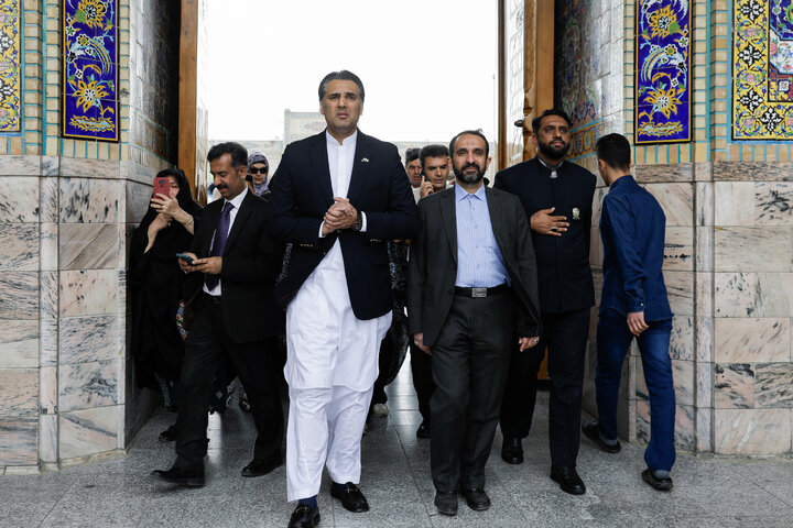 Photos: Pakistan PM's special assistant visits Imam Reza Shrine