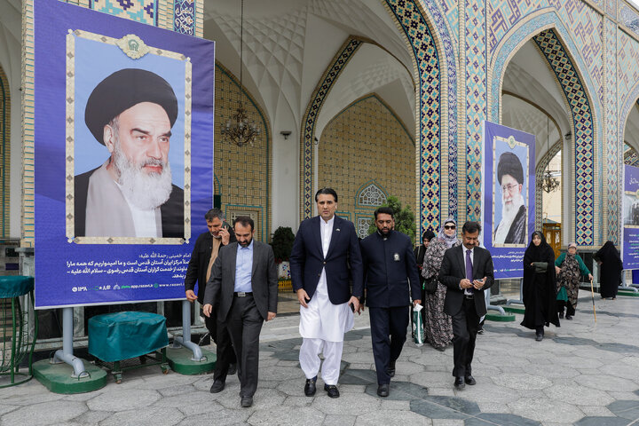 Photos: Pakistan PM's special assistant visits Imam Reza Shrine