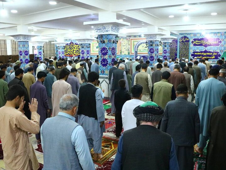 عکس خبری | نماز جمعه شیعیان هرات در مهدیه