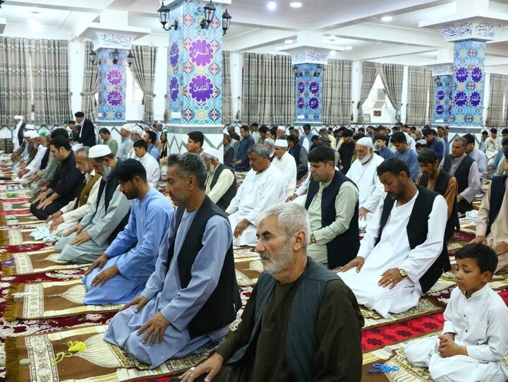 عکس خبری | نماز جمعه شیعیان هرات در مهدیه