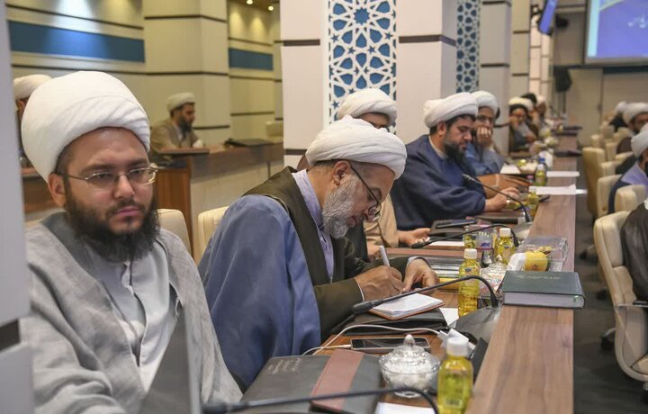 تصاویر| همایش ائمه جمعه فارس با حضور رئیس شورای سیاست گذاری ائمه جمعه کشور