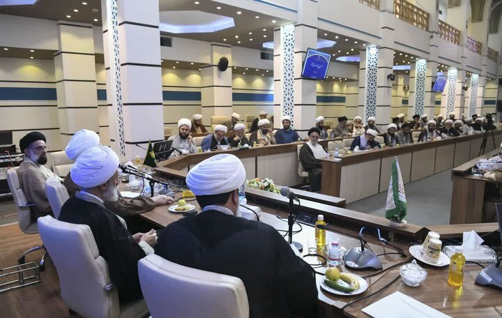 تصاویر| همایش ائمه جمعه فارس با حضور رئیس شورای سیاست گذاری ائمه جمعه کشور