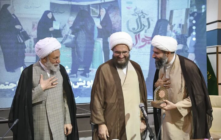 تصاویر| همایش ائمه جمعه فارس با حضور رئیس شورای سیاست گذاری ائمه جمعه کشور