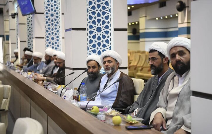 تصاویر| همایش ائمه جمعه فارس با حضور رئیس شورای سیاست گذاری ائمه جمعه کشور