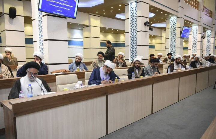 تصاویر| همایش ائمه جمعه فارس با حضور رئیس شورای سیاست گذاری ائمه جمعه کشور